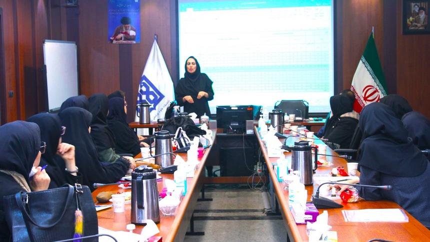 برگزاری جلسه بازآموزی غربالگران مراکز غربالگری پاشنه پا نوزادان در شبکه بهداشت اسلامشهر 